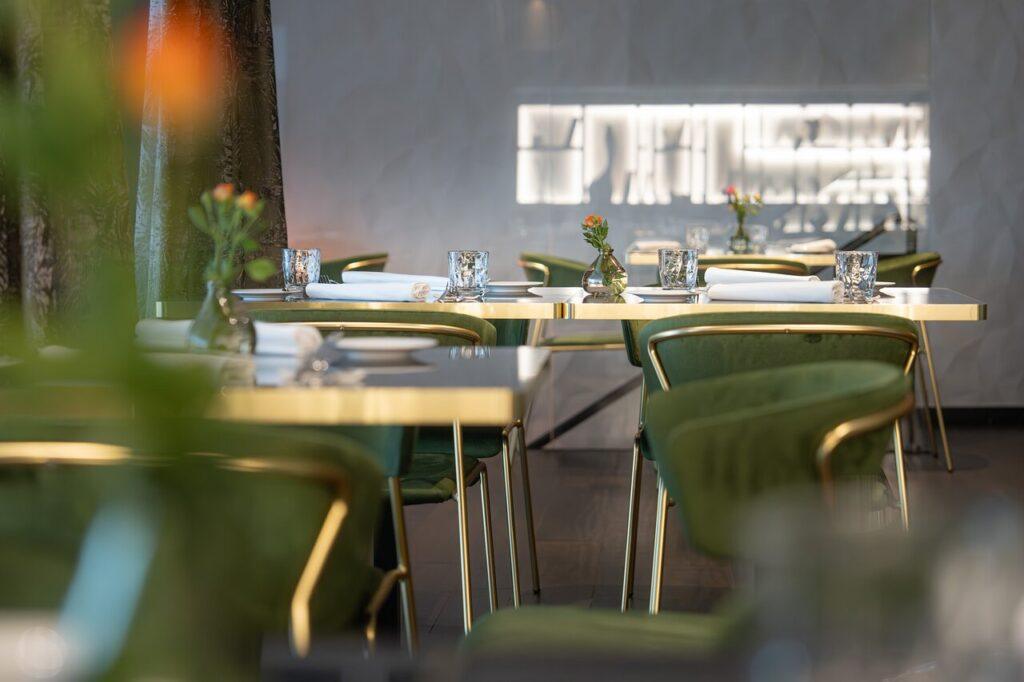 Nico's Bar & Bistro