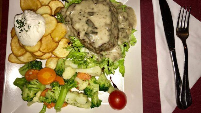 Restaurants in Karlovac 12 Pod Svarcom Tavern