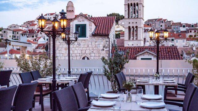 Restaurant Faria / Garden & Terrace