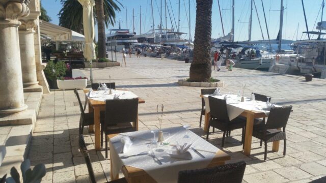 Hvar Island Restaurants 16 4 Palme