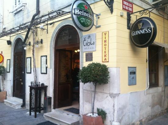 Cakola Caffe