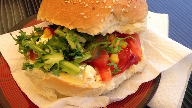 heerlijk-broodje-met