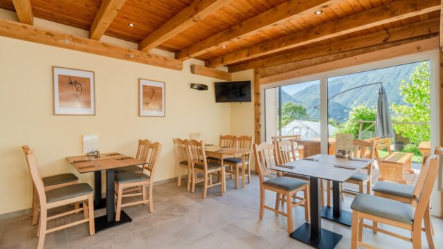 Restaurants in Bovec 20 Penzion Hosnar / Restavracija