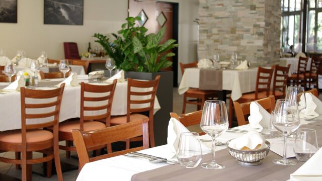 Single Category 2 Sabotin restaurant