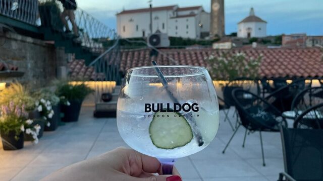 Restaurants in Piran 21 Sky bar Bushy