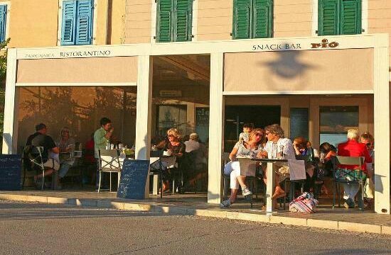 Single Location 7 Snack Bar Rio