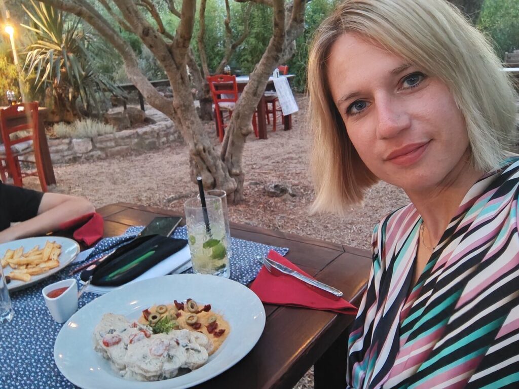 Velo Misto Garden Restaurant