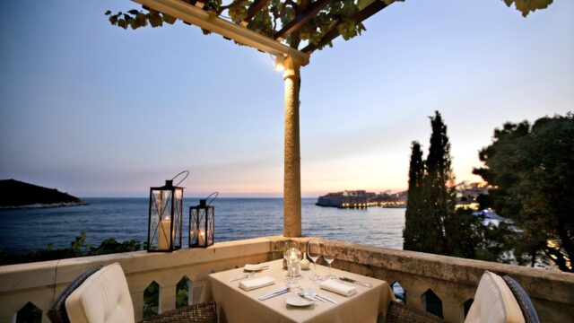 Single Location 3 Victoria Restaurant