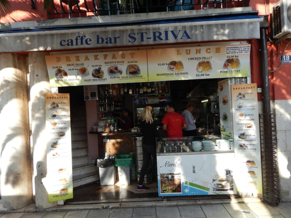caffe-bar-st-riva