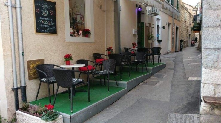 Caffe Bar Tik