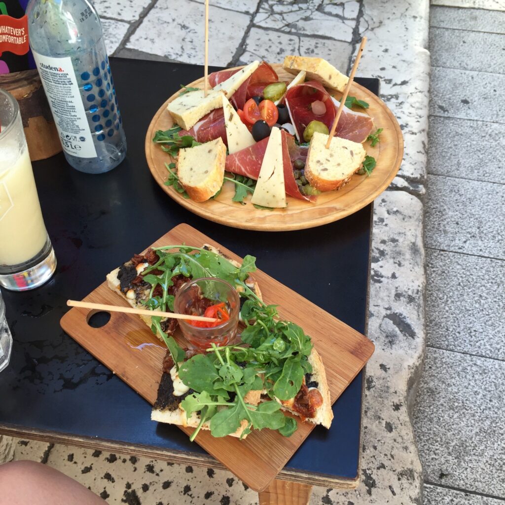 FIGA food bar