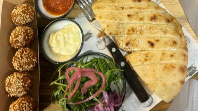 Single Category 19 Giga Bite Street Food Bar