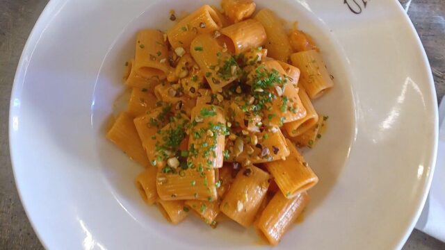 Single Location 15 Kaos Gastrolounge