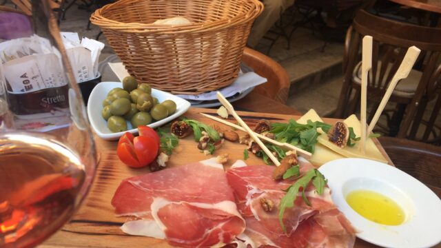 La Bodega