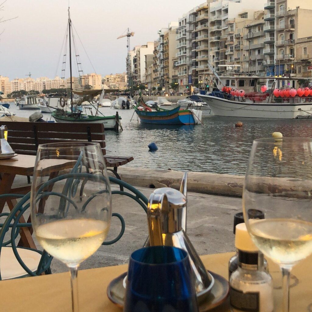Manakis St. Julian’s