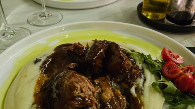 Single Location 5 Pier Bistro