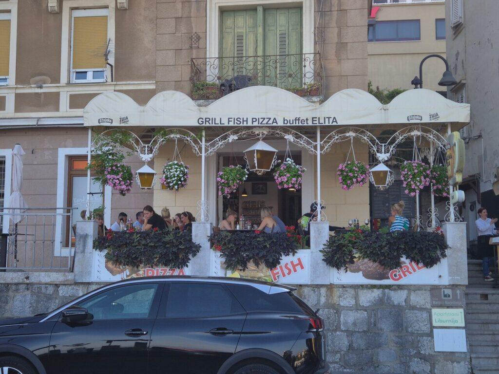 Buffet Elita