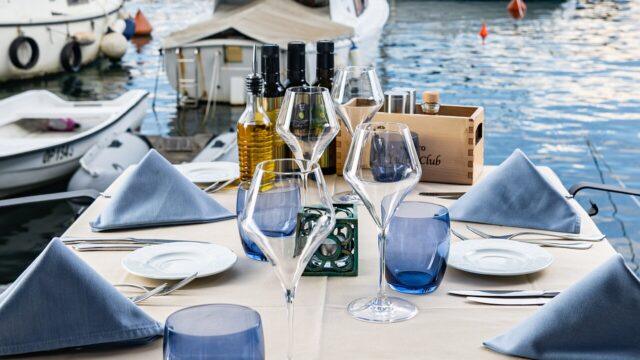 Yacht Club